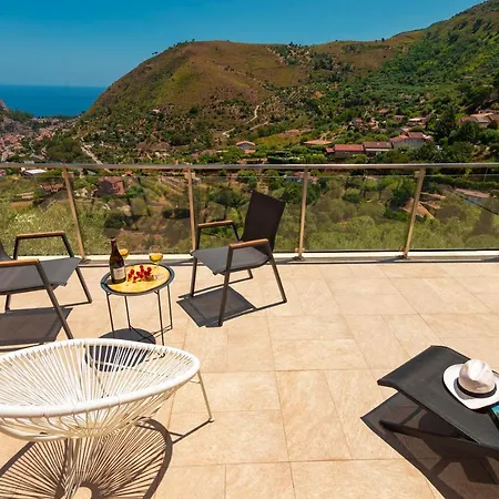 Arca Superior 別荘 *