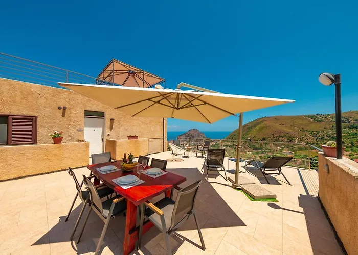 Nyaraló Arca Superior