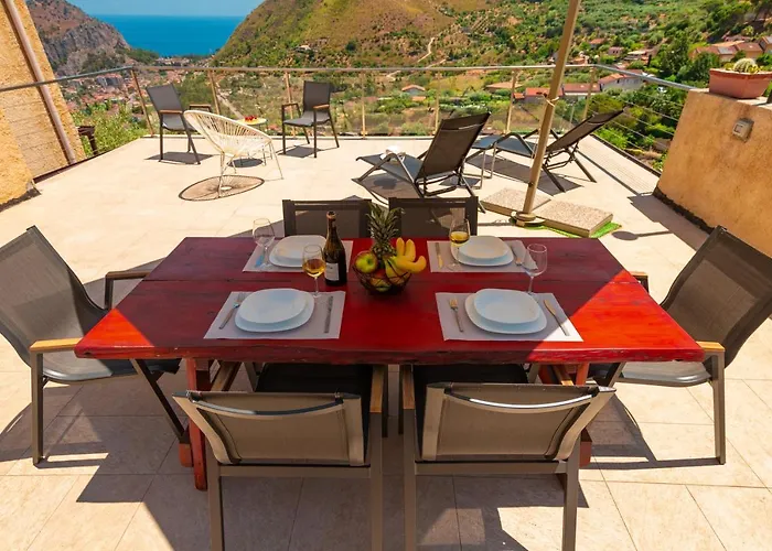 Arca Superior Nyaraló Cefalù