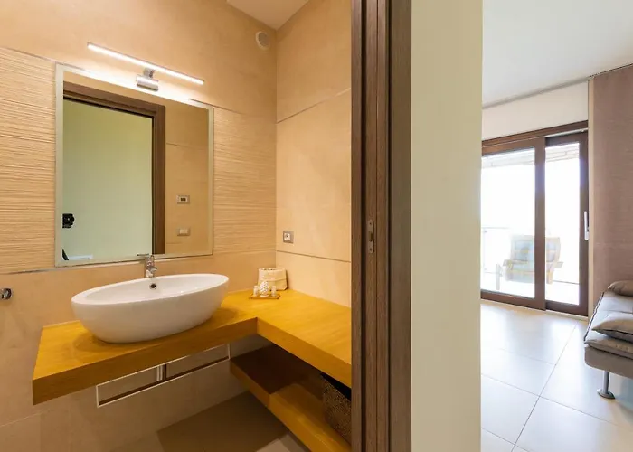 Nyaraló Arca Superior