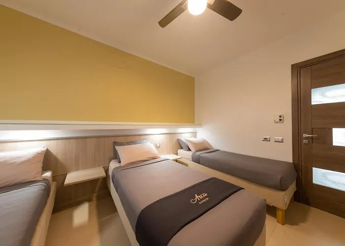 Arca Superior Nyaraló *